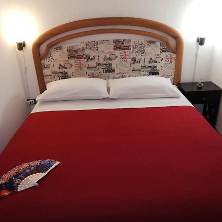 Il Posto Giusto Station Rooms Palermo Buitenkant foto