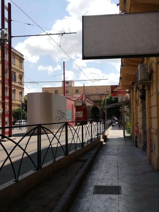 Il Posto Giusto Station Rooms Palermo Buitenkant foto