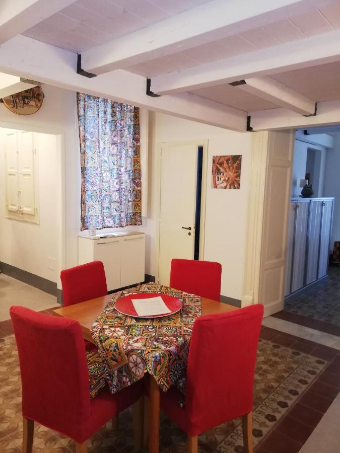 Il Posto Giusto Station Rooms Palermo Buitenkant foto