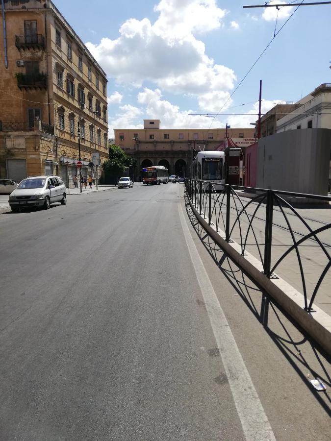 Il Posto Giusto Station Rooms Palermo Buitenkant foto